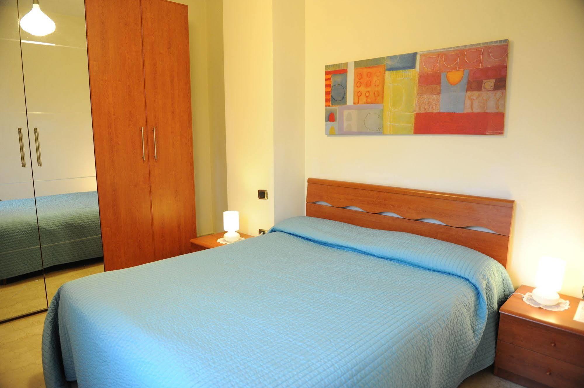 Lux Appartamenti Roma Exterior foto